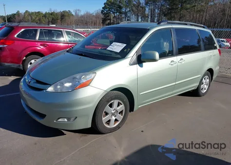 2009 Toyota Sienna Xle z USA, uszkodzony, nr VIN 5TDZK22CX9S229610